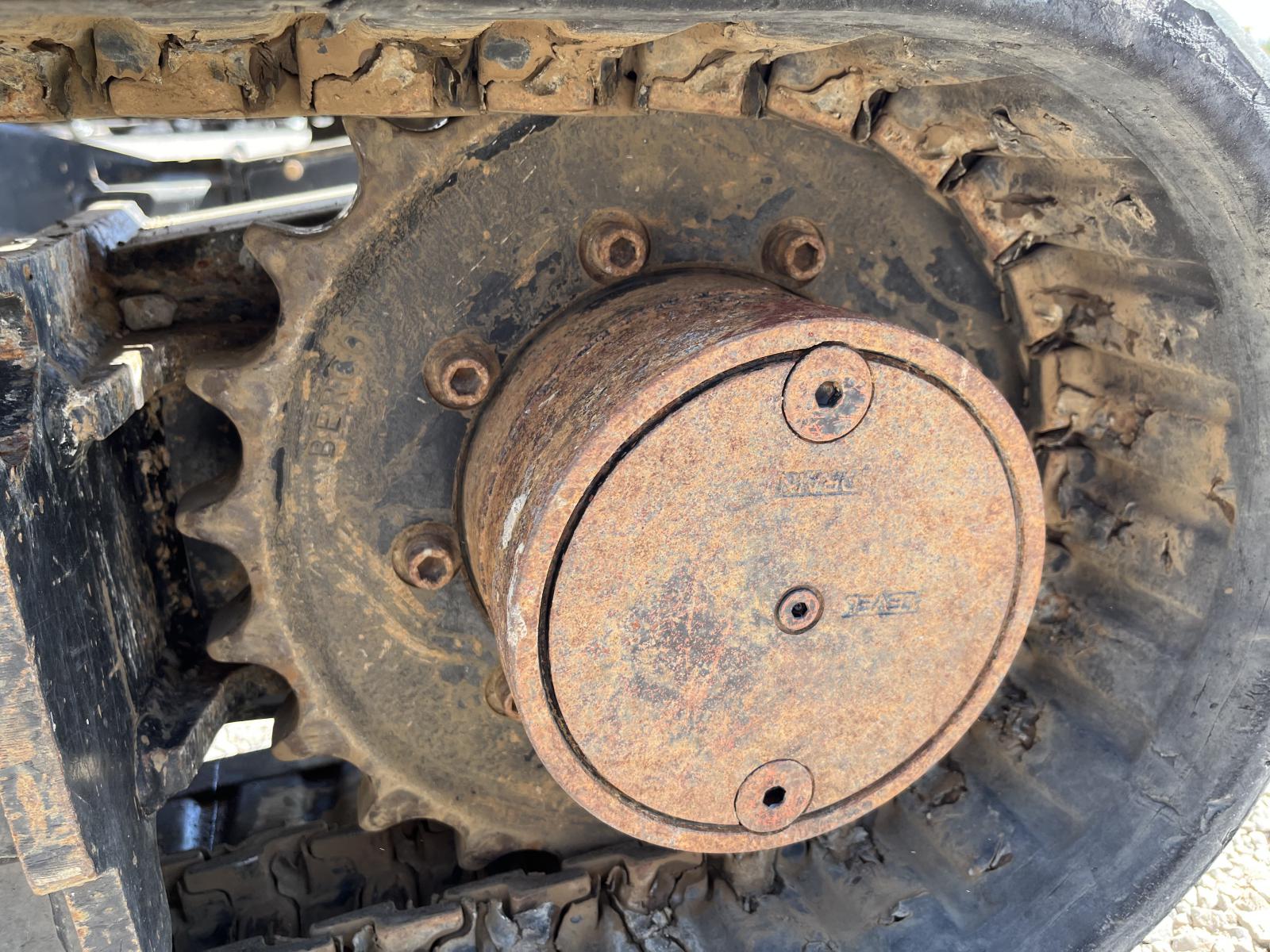 ./imagenes/INVOICE/2019/18057/CATERPILLAR 302.7D CR (13).JPG